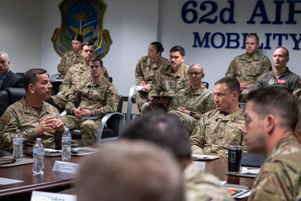 Gen. Lamontagne Visits the 62d AW