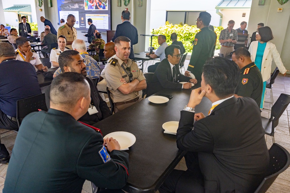 DKI APCSS Hosts Open House