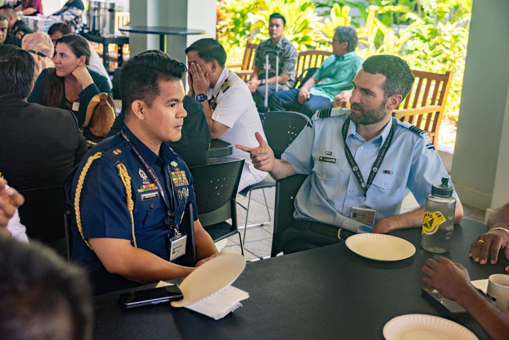 DKI APCSS Hosts Open House