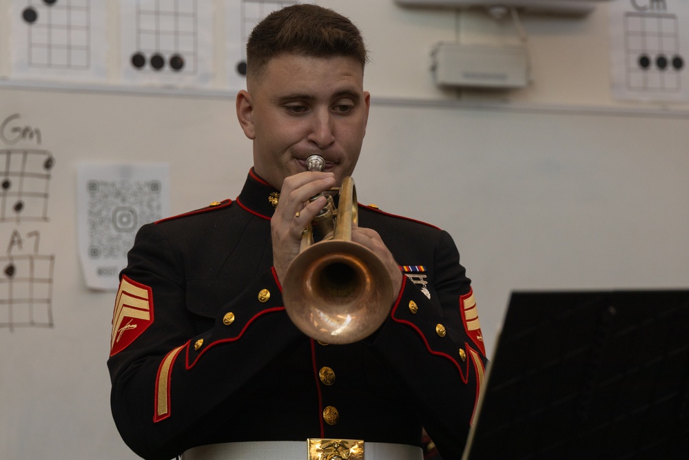 LAFW 25: 3rd MAW Band Visits Hawthorne High School