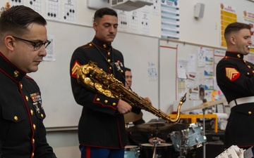 LAFW 25: 3rd MAW Band Visits Hawthorne High School