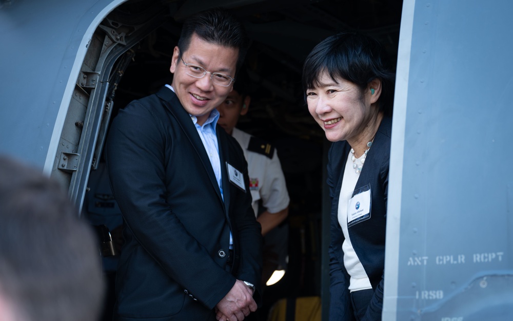 Japan Joint Staff tours CV-22 at Yokota