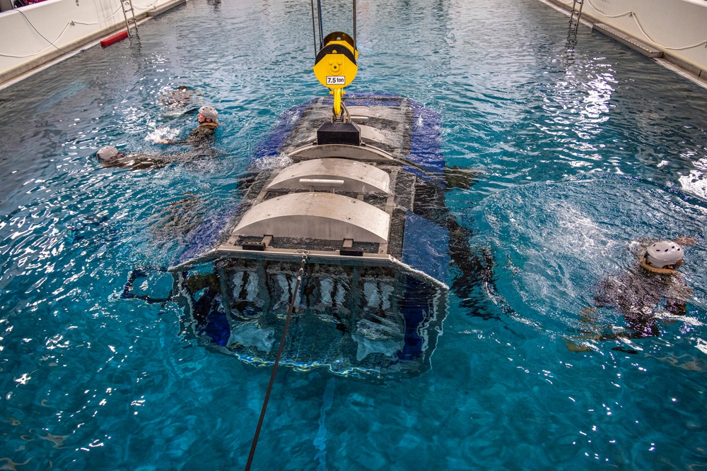 VMFA-214 Underwater Egress Training at USAG Humphreys