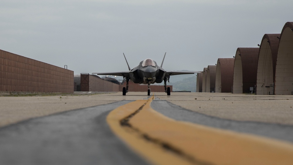 U.S. Marine Corps F-35Bs refuel at Osan Air Base