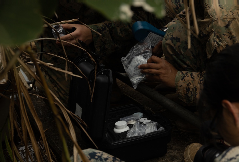 Marines Execute a Resupply and Water Purification Test 