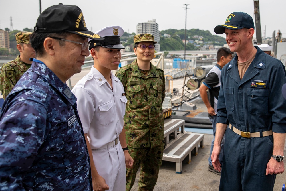 United States Naval Academy Exchange Student Tours USS Preble
