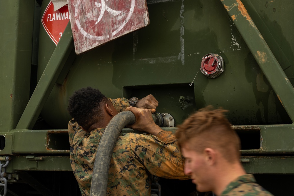 Marines Execute a Resupply and Water Purification Test