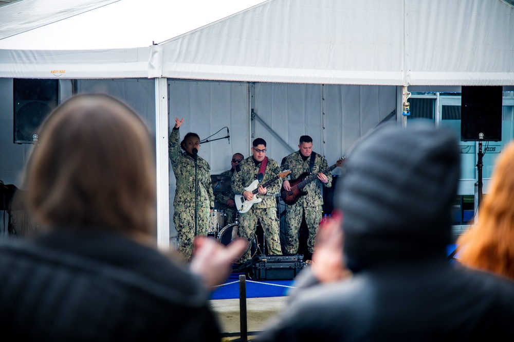 U.S. 7th Fleet Band Performs in Wellington, New Zealand