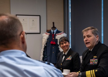 C7F Visits New Zealand Defence House