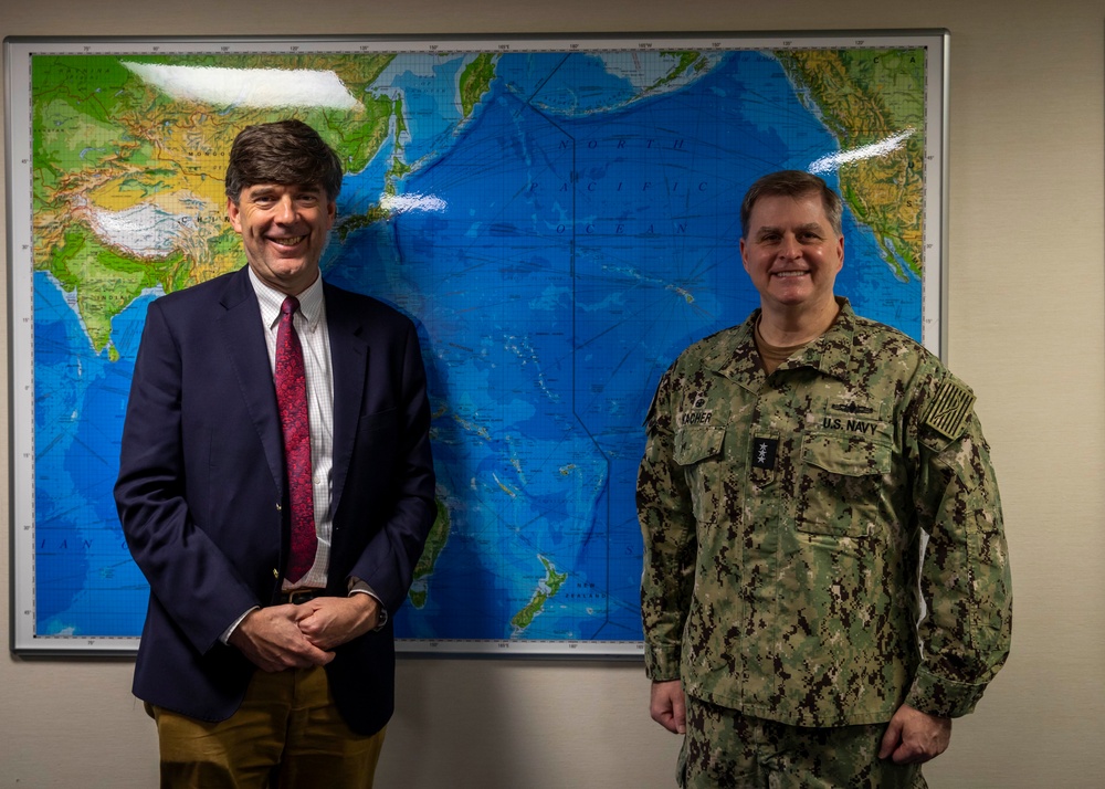 C7F Meets with U.S. Embassy New Zealand Aboard Blue Ridge