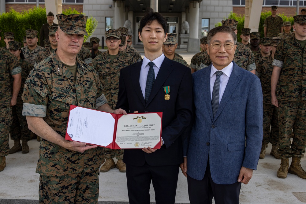 MARFORK recognizes achievements of former ROK CMC translator