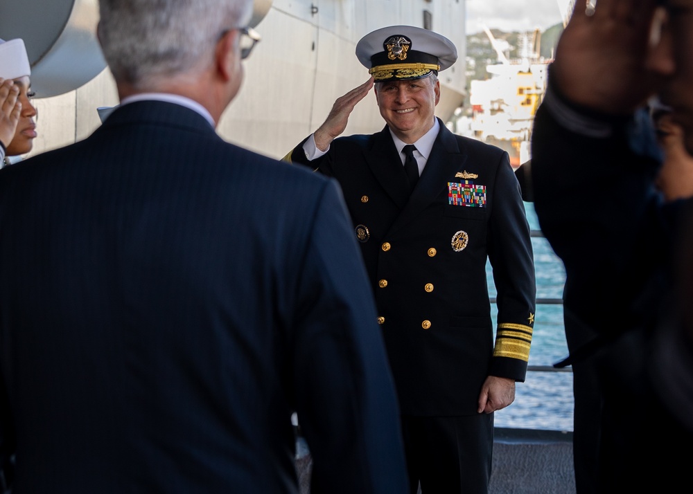 C7F Hosts Key Leader Engagement Aboard Blue Ridge
