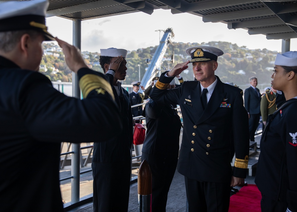 C7F Hosts Key Leader Engagement Aboard Blue Ridge