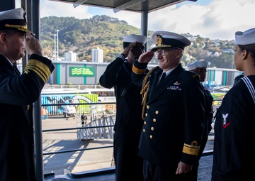 C7F Hosts Key Leader Engagement Aboard Blue Ridge