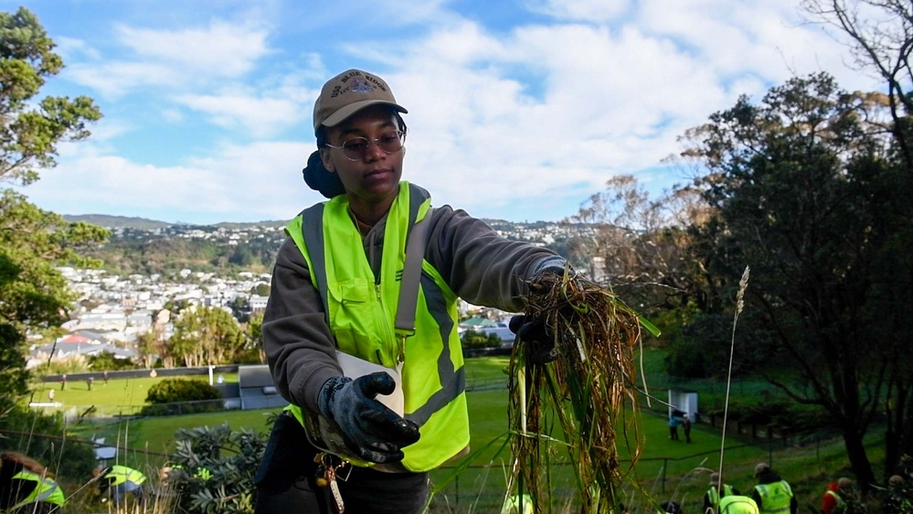 Blue Ridge Sailors Conserve Land in Wellington