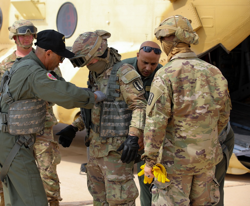 New Hampshire National Guard teams with Morocco for sling load training at African Lion 2025