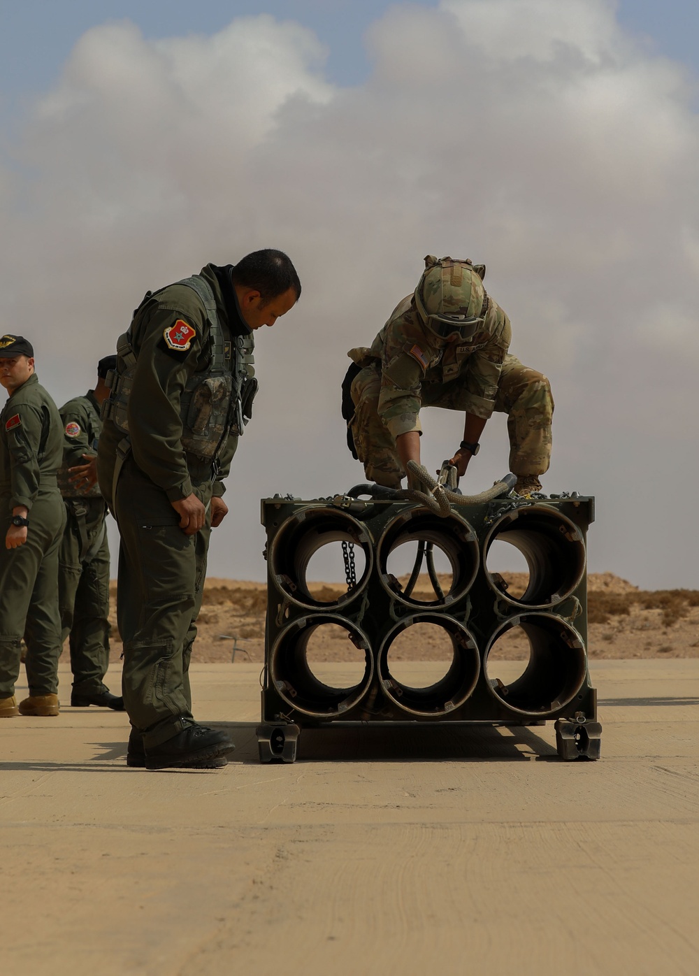 New Hampshire National Guard teams with Morocco for sling load training at African Lion 2025