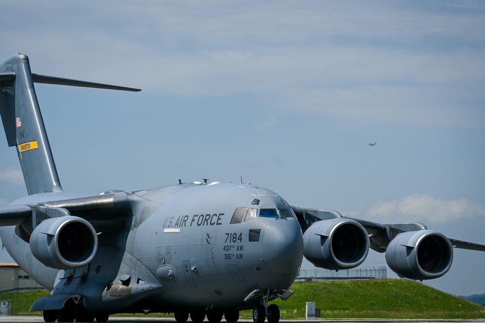 726th Air Mobility Squadron partners with 173rd Airborne Brigade to Execute Swift Response 25