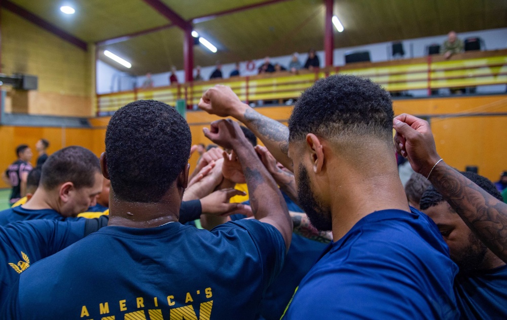 Blue Ridge Sailors Play Basketball With New Zealand Defence Force