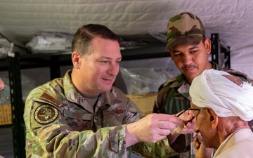 Seeing clearly: Iowa Guardsman brings vision care to Moroccans at African Lion 2025