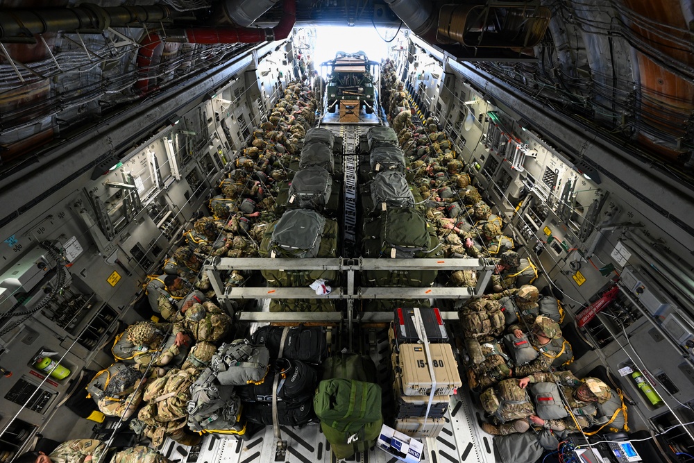 726th Air Mobility Squadron partners with 173rd Airborne Brigade to Execute Swift Response 25