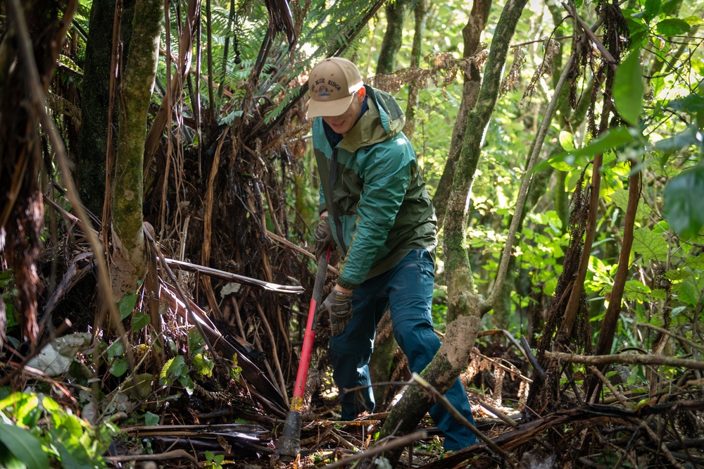 Blue Ridge Sailors Restore Bike Path in New Zealand