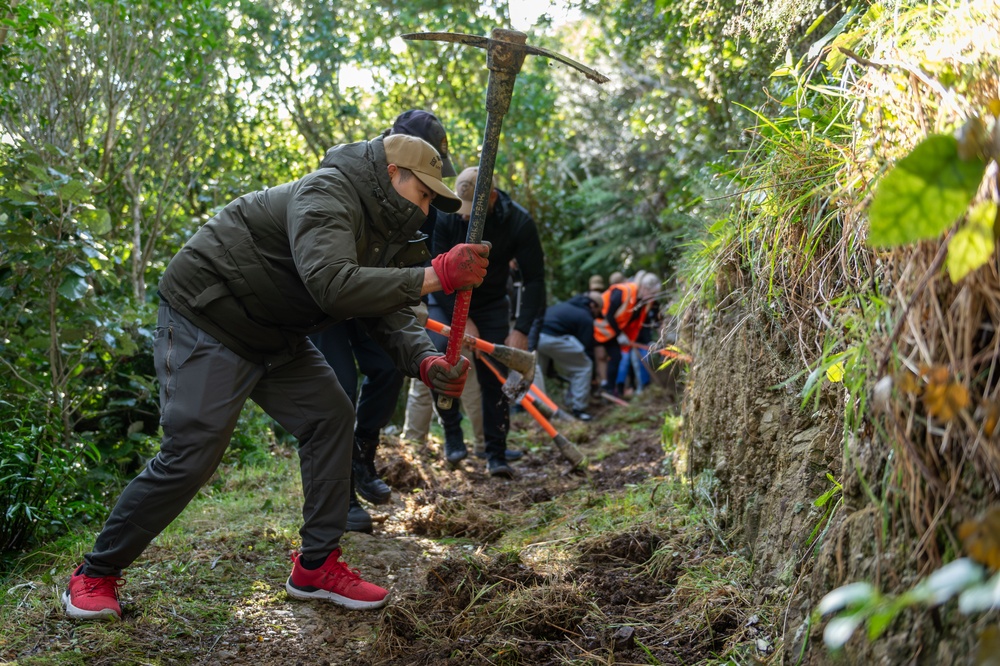 Blue Ridge Sailors Restore Bike Path in New Zealand