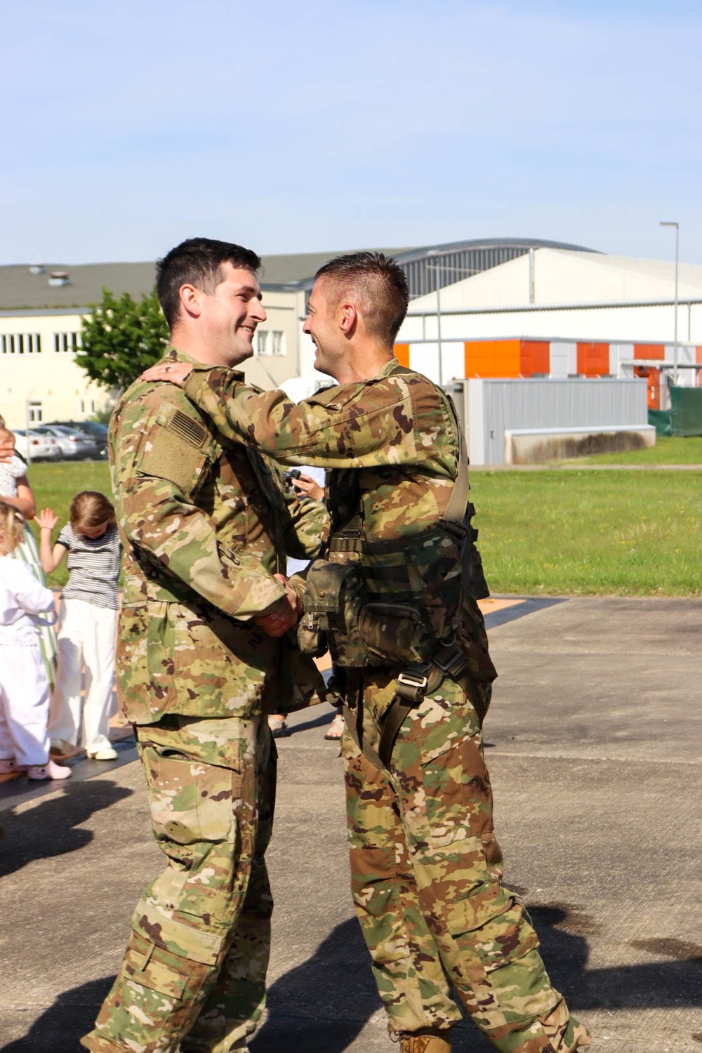 Lt. Col. Jeffrey Meinders completes final flight as 1-3 Attack Battalion commander