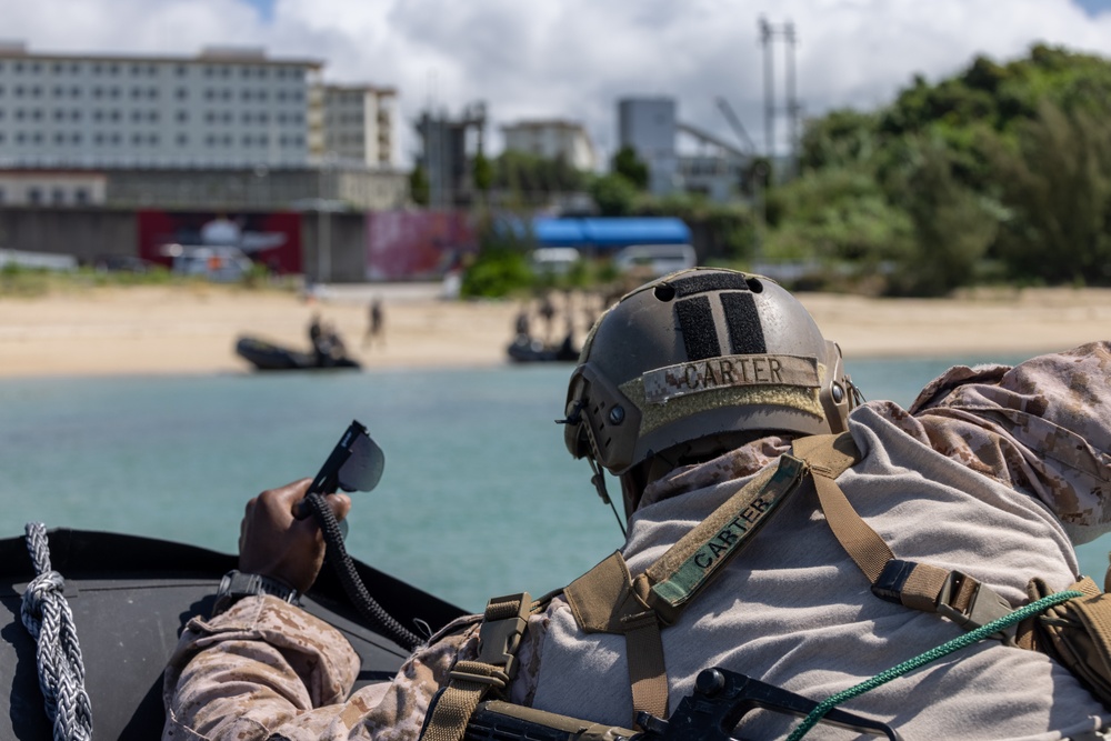 Special Patrol Insertion and Extraction Training with 3d Reconnaissance Battalion