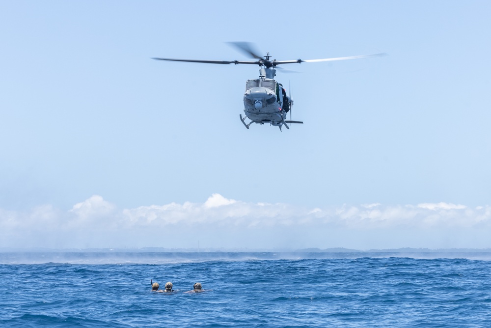 Special Patrol Insertion and Extraction Training with 3d Reconnaissance Battalion
