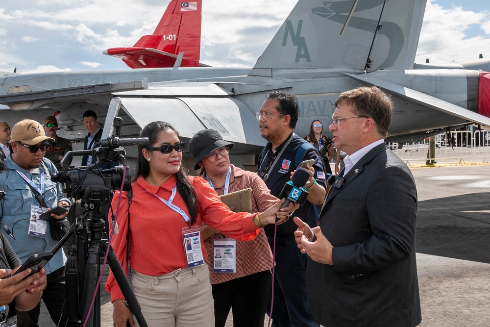 LIMA 2025