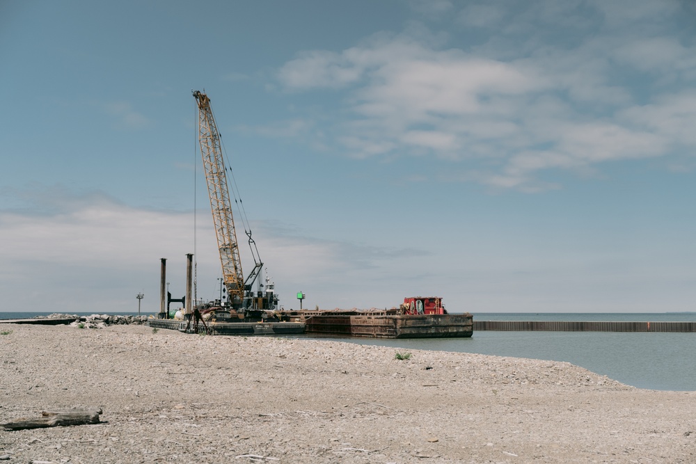 Dredging Begins at Barcelona Harbor