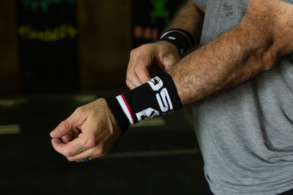 Simpson, Thomas Qualify for 2025 CrossFit Games, Championing Army's Holistic Health and Fitness Program