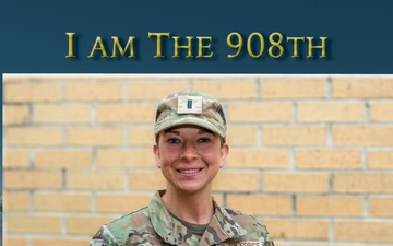 I am The 908th: 1st Lt. Dyamie Baker