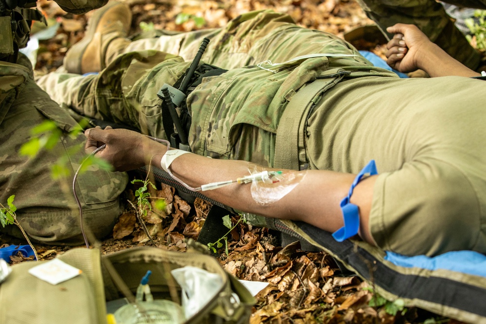 Army Conducts Blood Transfusion in Field During Exercise Combined Resolve 25-2