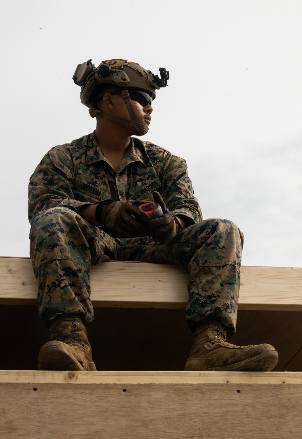 12th MLR Engineers Emplace Obstacles and Build a Combat Operations Center