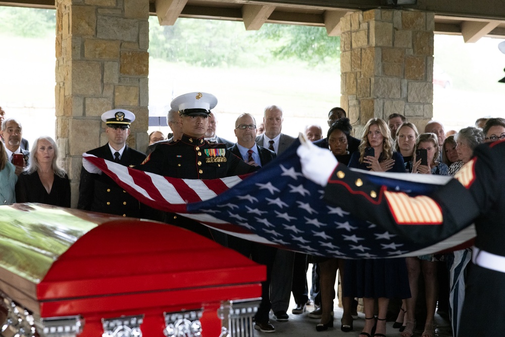 Lt. Gen. Carey (Ret) is laid to rest at DFW National Cemetery