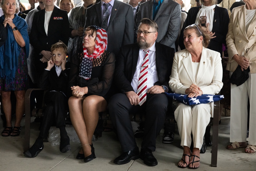 Lt. Gen. Carey (Ret) is laid to rest at DFW National Cemetery