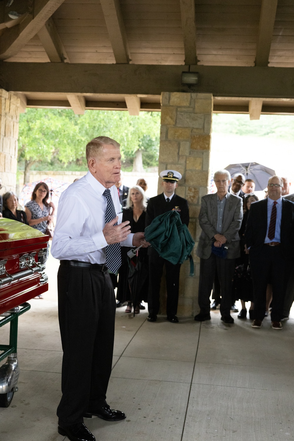 Lt. Gen. Carey (Ret) is laid to rest at DFW National Cemetery