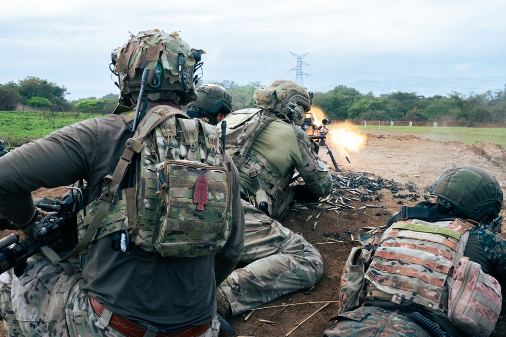 Squad attack with Guatemalan partner forces on objective
