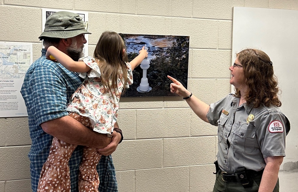 Temporary Exhibit Traces Illinois River’s history Past and Present