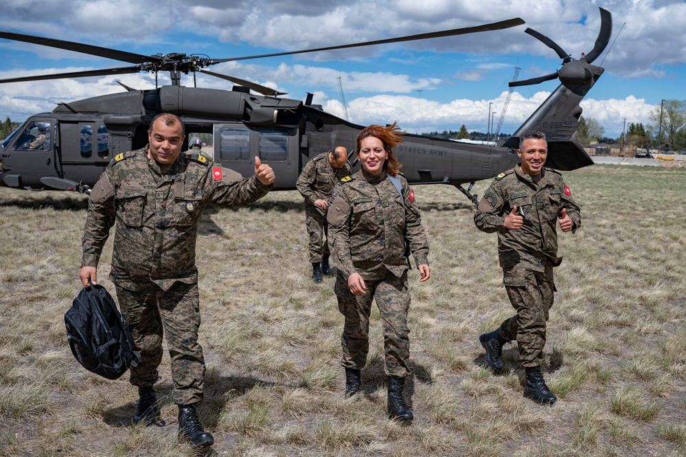 Wyoming Guard hosts Tunisian NCO development exchange to strengthen military partnership