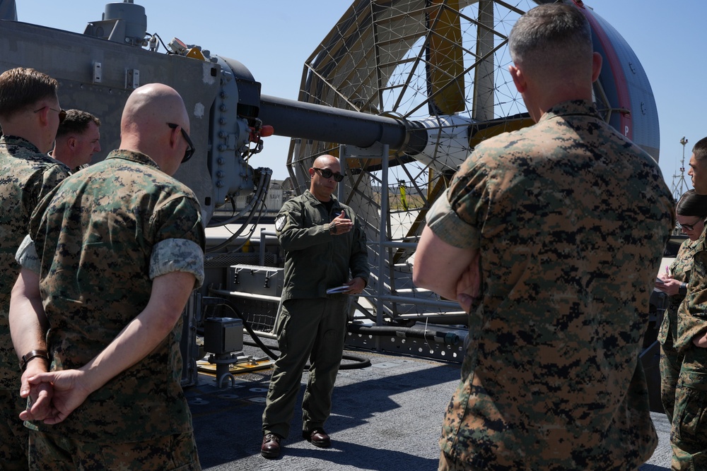 11th MEU Marines conduct LCAC familiarization training