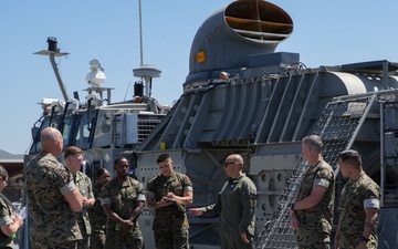 11th MEU Marines conduct LCAC familiarization training
