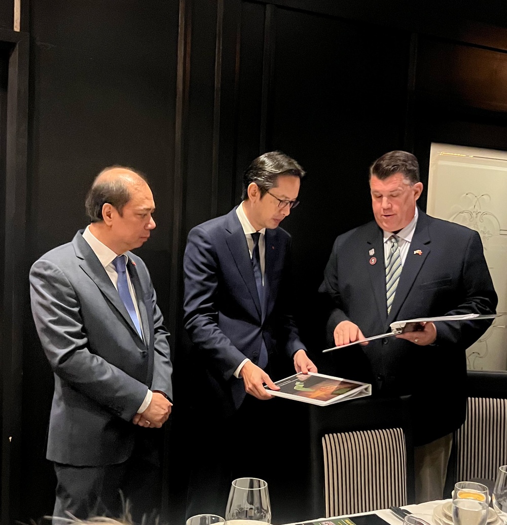 Defense POW/MIA Accounting Agency Hosts Luncheon with Vietnamese Delegation