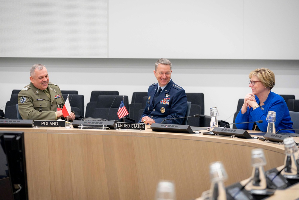 CJCS Meets with Polish CHOD