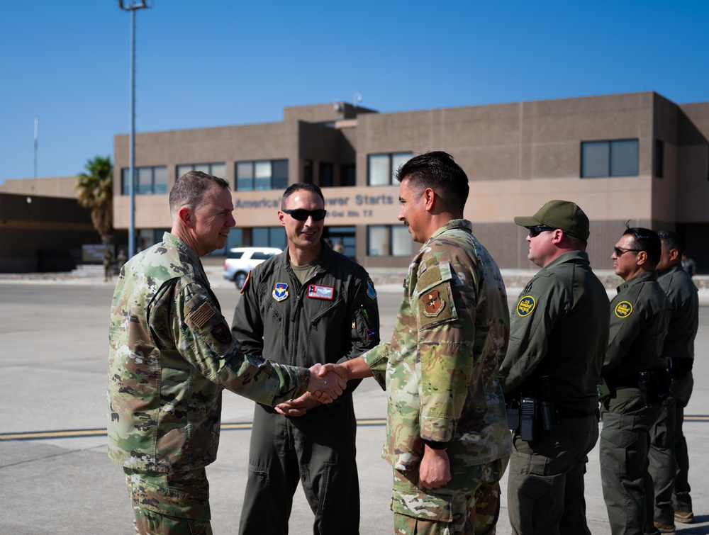 North American Aerospace Defense Command and U.S. Northern Command, commander and SEL arrive at Laughlin to begin visit to America’s southern border