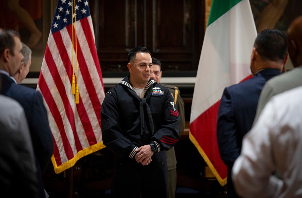 CJCS Participates in Re-Enlistment