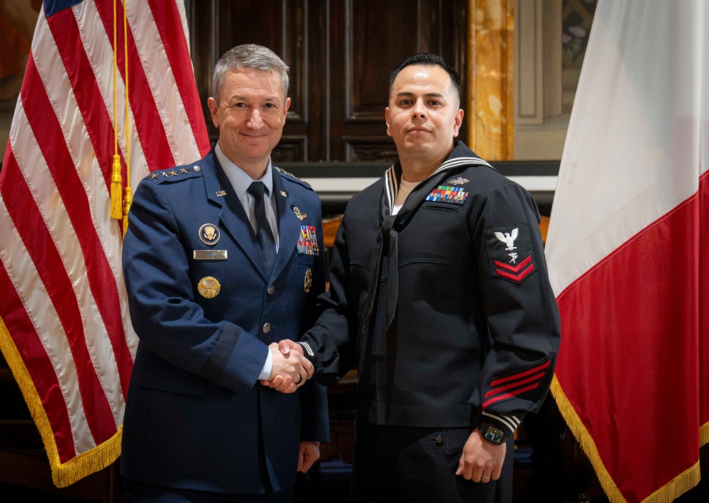 CJCS Participates in Re-Enlistment
