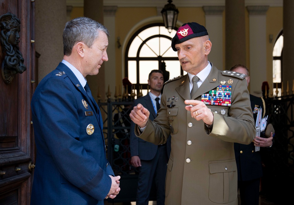 CJCS Participates in CHODs Meeting